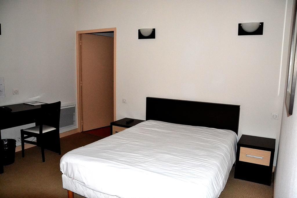 Hotel Les Bénédictins Limoges Chambre photo
